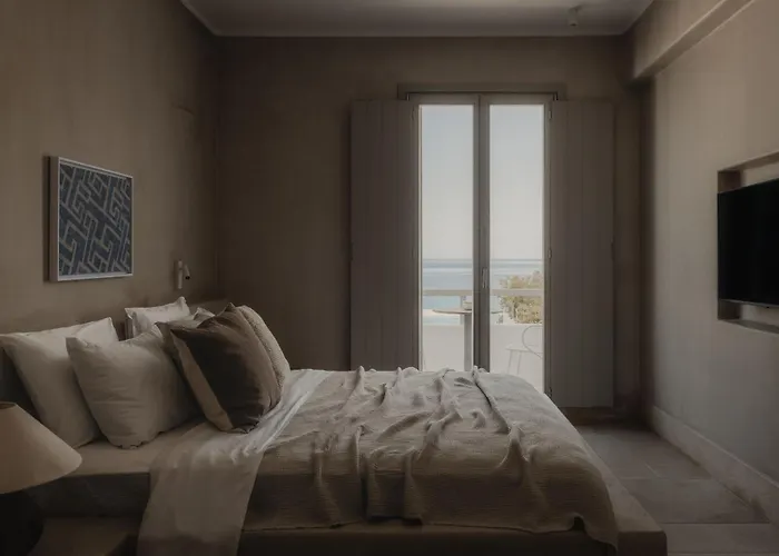 Akria Seaside Suites